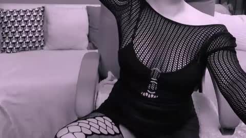 Snapshot of chantallovely chatting on 02.16.25 The Queen online show from 02.16.25