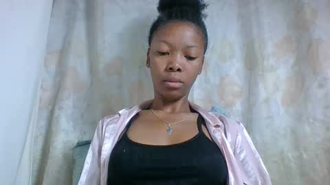 chariola0101 online show from 02.04.25