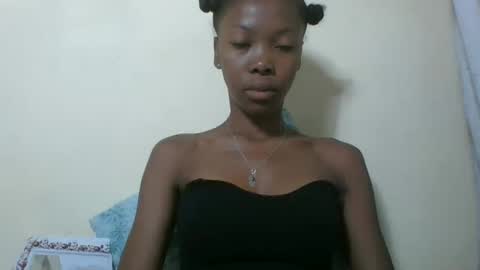chariola0101 online show from 02.23.25