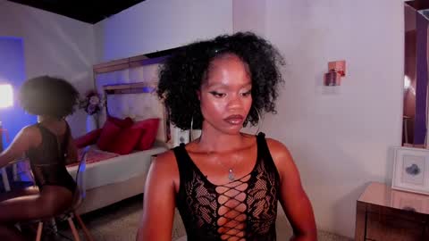 charis_hill online show from 02.05.25