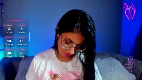 charlhot_ online show from 11.14.25