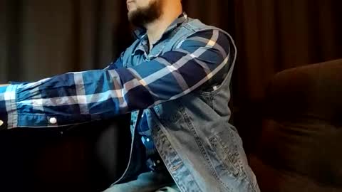 Snapshot of charlieoyeah chatting on 11.17.25 CharlieOYeah online show from 11.17.25