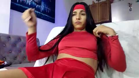 Snapshot of charlot_sanchez chatting on 09.11.25 lot online show from 09.11.25