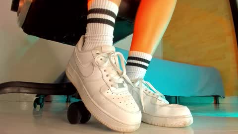 charlotte  grey online show from 11.17.25