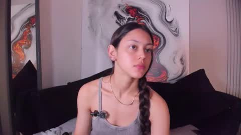 charlottegray_1 online show from 11.14.25