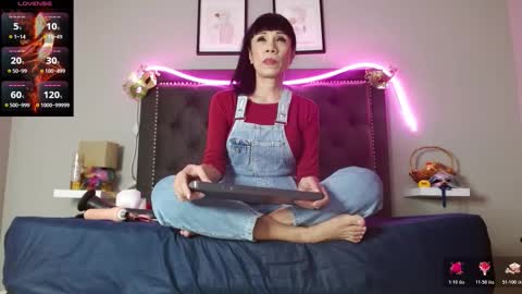 CharlotteLemke online show from 11.27.25