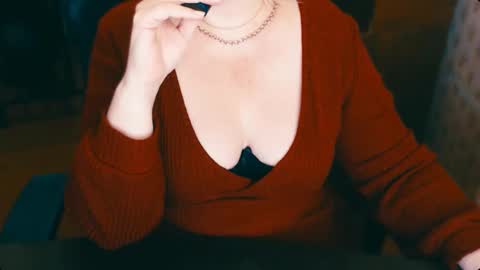 Snapshot of charlottextasty chatting on 02.07.25 CharlotteXTasty online show from 02.07.25