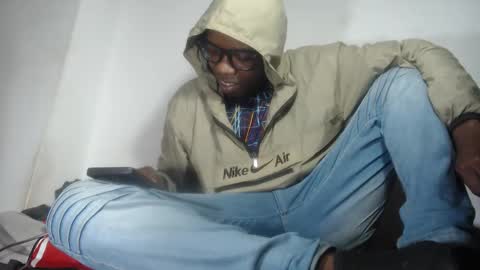 charly_vergonti_ online show from 11.23.25