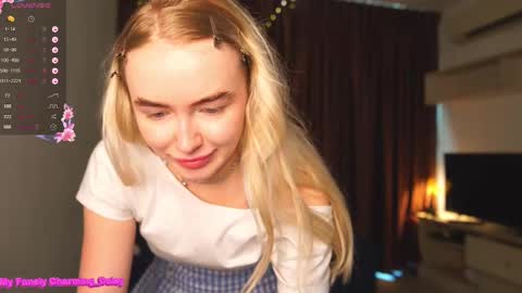 Snapshot of charming_daisy chatting on 02.27.25 my fansly Charming daisy My Wishlist for new toys online show from 02.27.25