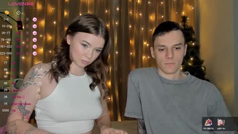 Snapshot of chaturrbaby chatting on 12.24.24 Em online show from 12.24.24
