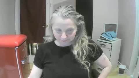 Snapshot of chealsiek chatting on 10.01.25 chealsiek online show from 10.01.25
