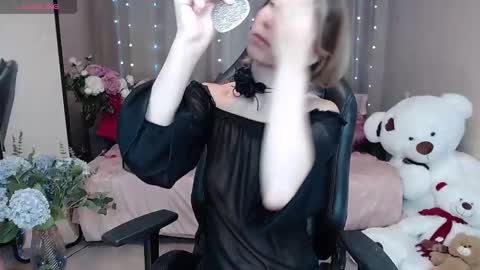 Adriana online show from 10.13.25