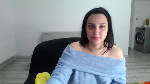 Snapshot of cherry_pie95 chatting on 10.20.25 Sherry online show from 10.20.25