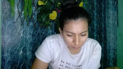 Snapshot of cherry_provocation chatting on 10.06.25 cherry online show from 10.06.25