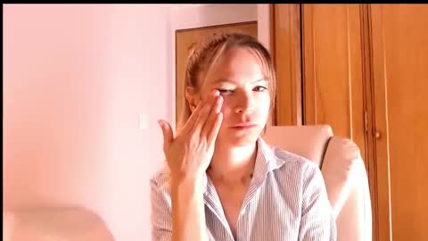 Anna online show from 11.11.25