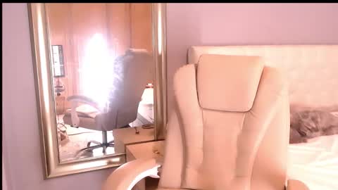 Anna online show from 12.05.25