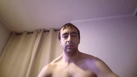 Snapshot of chileno_vergon chatting on 10.24.25 chileno_vergon online show from 10.24.25
