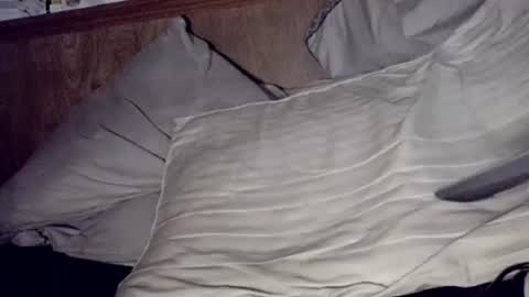 Snapshot of chilling124 chatting on 09.21.25 Chilling online show from 09.21.25