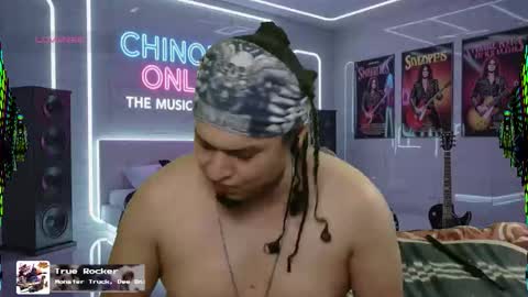 Snapshot of chinoroz chatting on 10.10.25 Enrique online show from 10.10.25