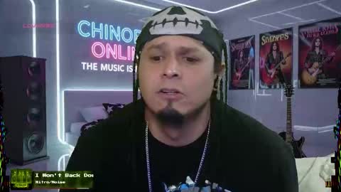 Snapshot of chinoroz chatting on 10.18.25 Enrique online show from 10.18.25