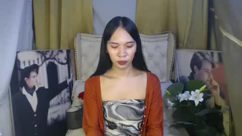 chloe_bilat online show from 11.28.25