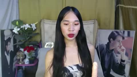 chloe_bilat online show from 12.03.25