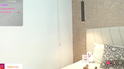 Snapshot of chloe_brownn1 chatting on 02.08.25 Abby 19 years online show from 02.08.25