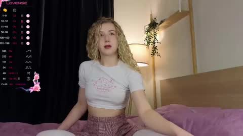Snapshot of chloe_guidry chatting on 02.11.25 Arianaa Mourrr online show from 02.11.25
