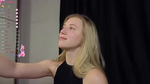 Snapshot of chloe_guidry chatting on 02.15.25 Arianaa Mourrr online show from 02.15.25
