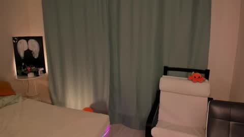 Chloe online show from 11.15.25