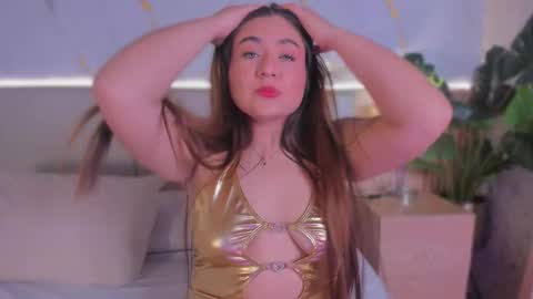 Chloee online show from 10.14.25