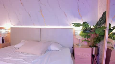 Chloee online show from 11.08.25