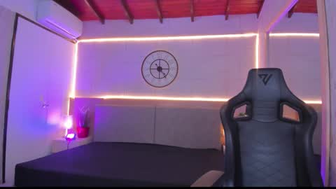 Chloee online show from 11.26.25