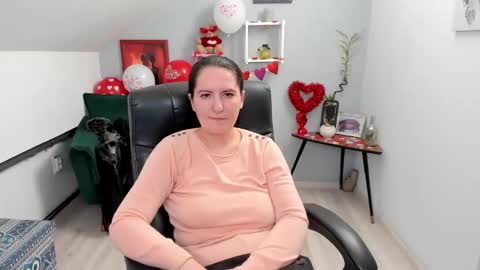 Snapshot of chloehottie chatting on 02.13.25 chloehottie online show from 02.13.25