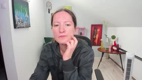 Snapshot of chloehottie chatting on 09.15.25 chloehottie online show from 09.15.25