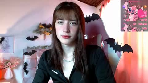 Chloe online show from 10.19.25