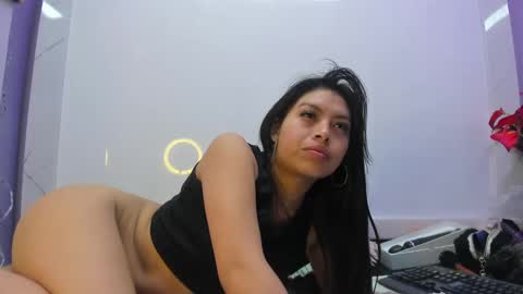 Snapshot of chloemartini_ chatting on 10.17.25 ChloeSignup For Free Join my Fan Club online show from 10.17.25
