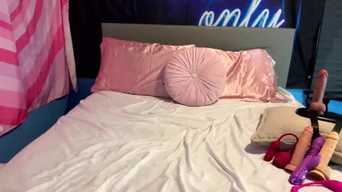 Snapshot of chloesbigboobs chatting on 12.09.24 Chloes Big Boobs online show from 12.09.24