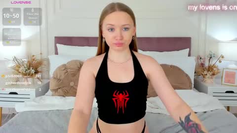 Snapshot of chloesug chatting on 03.06.25 Chloe online show from 03.06.25