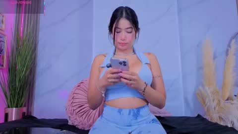 Chlooe online show from 11.12.25