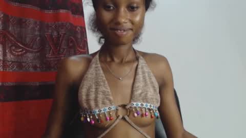 Snapshot of choco_petitqueen chatting on 12.11.24 choco_petitqueen online show from 12.11.24