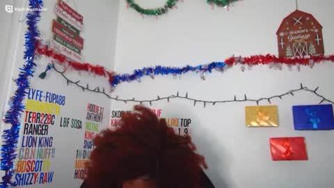 Snapshot of chocolatebunnyxx69 chatting on 12.09.24 Melina online show from 12.09.24