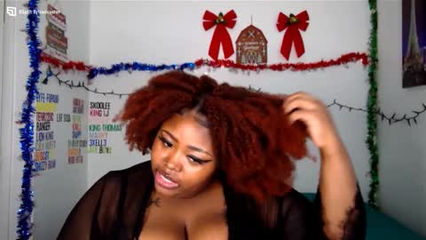 Snapshot of chocolatebunnyxx69 chatting on 12.12.24 Melina online show from 12.12.24