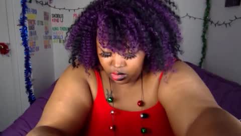 Snapshot of chocolatebunnyxx69 chatting on 12.24.24 Melina online show from 12.24.24
