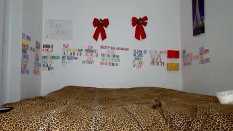 Snapshot of chocolatebunnyxx69 chatting on 02.10.25 Melina online show from 02.10.25