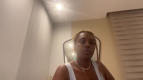 Snapshot of chocolatecakequeen chatting on 12.03.24 ChocolateCakeQueen online show from 12.03.24