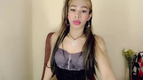 chocolatetriplex online show from 03.04.25