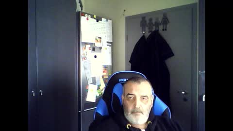 Snapshot of chris250268 chatting on 09.16.25 Chris online show from 09.16.25