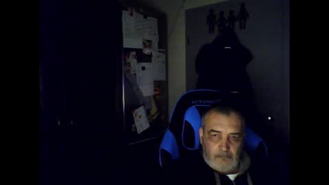 Snapshot of chris250268 chatting on 11.01.25 Chris online show from 11.01.25