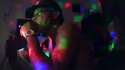 Snapshot of chris4uall chatting on 11.02.25 Chris online show from 11.02.25